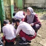 Jum’at Ngaos dan Kerja Bakti Massal Warga Sekolah Awali Gerakan Sekolah Bersih di SD Negeri Cimanggis 01 Bojonggede