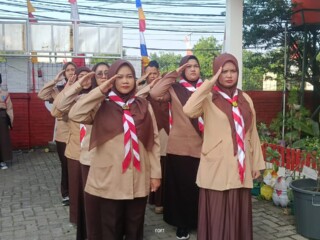 Semarak Hari Pramuka ke-65 Tahun 2026, SD Negeri Cimanggis 01 dan SD Negeri Cimanggis 03 Gelar Upacara Gabungan